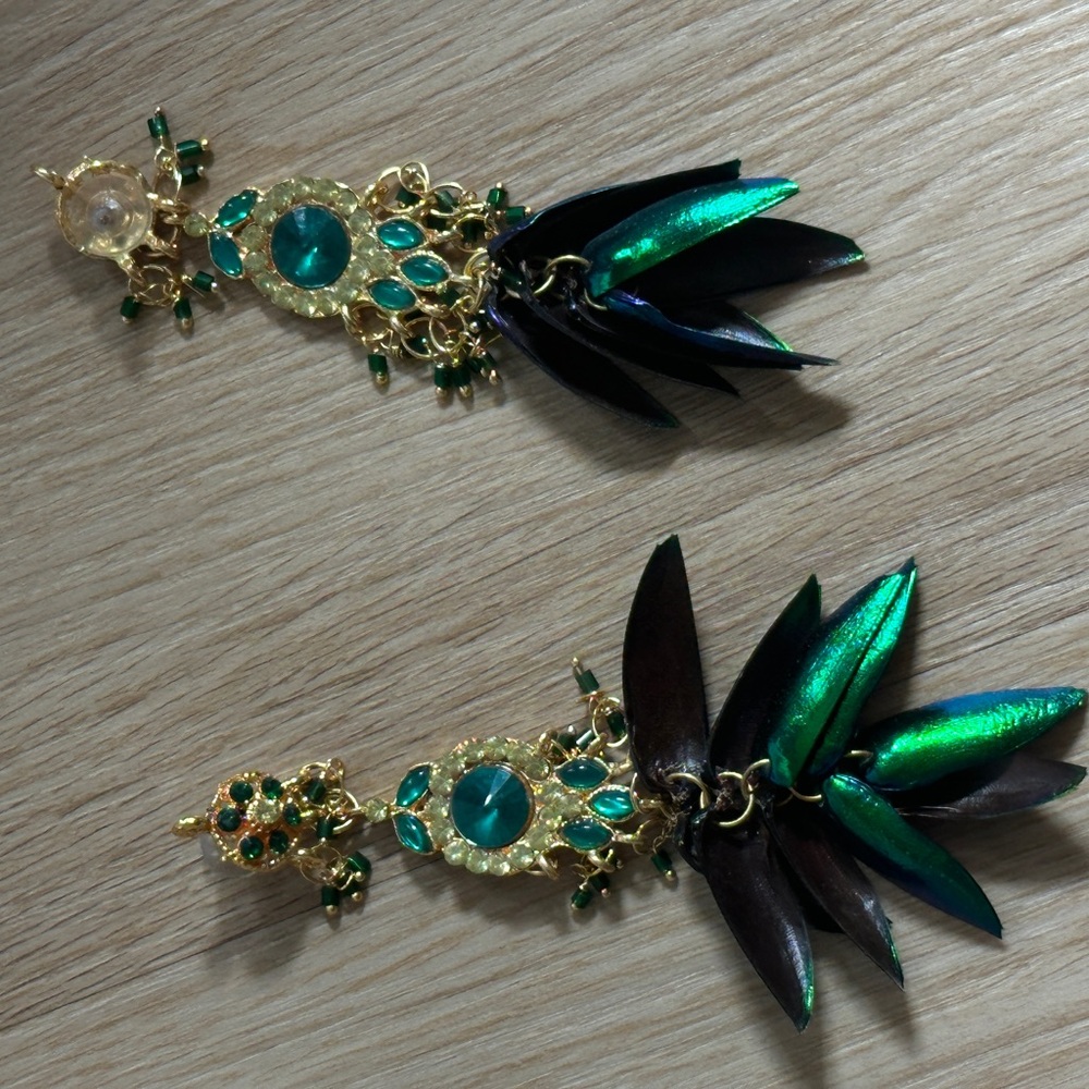 Elegant Green and Black Dangle Earrings
